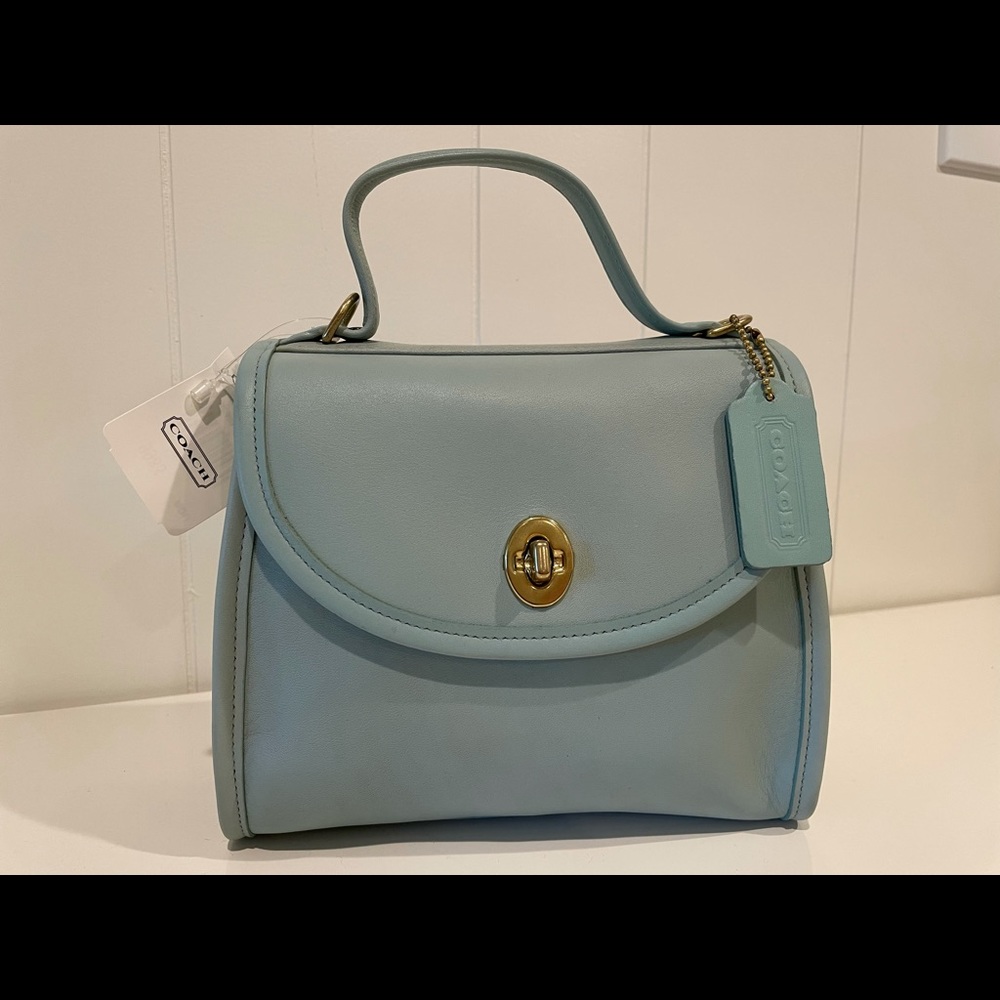 Vintage Coach Regina Crossbody, mint condition